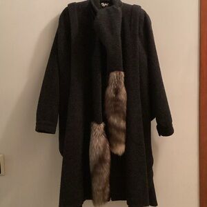 Vintage Capri Black Cape with fox fur scarf. 100% wool